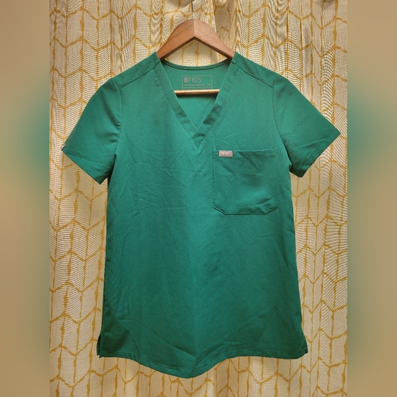 Hunter Green Figs scrub set π - Picture 2 of 3